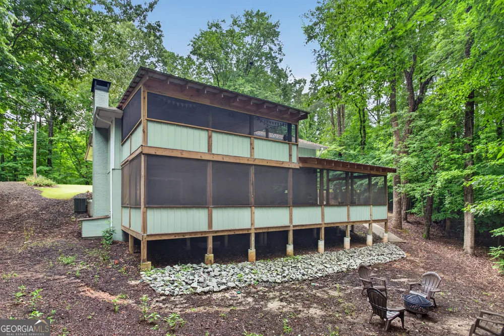 103 Pineneedle DR Westminster, SC 29693