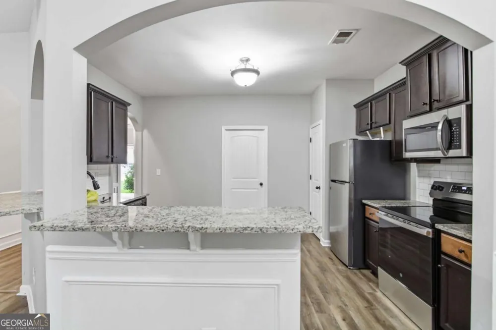 5558 Union Pointe PL Union City, GA 30291