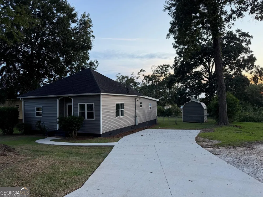 3303 21st AVE Valley, AL 36854