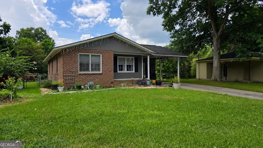 223 Meadowridge DR Warner Robins, GA 31093