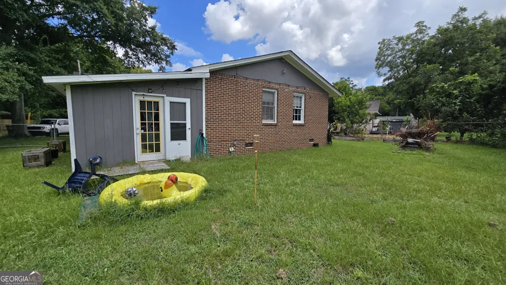 223 Meadowridge DR Warner Robins, GA 31093