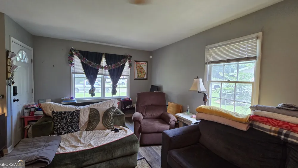 223 Meadowridge DR Warner Robins, GA 31093