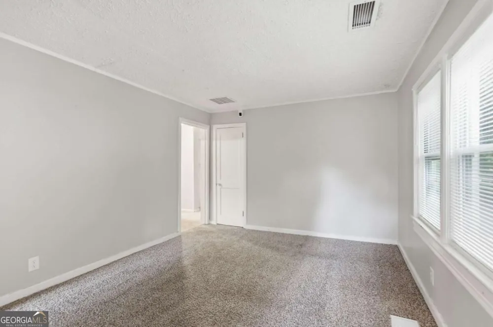 1800 Oakmont DR NW Atlanta, GA 30314