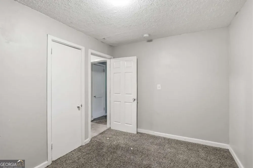1800 Oakmont DR NW Atlanta, GA 30314