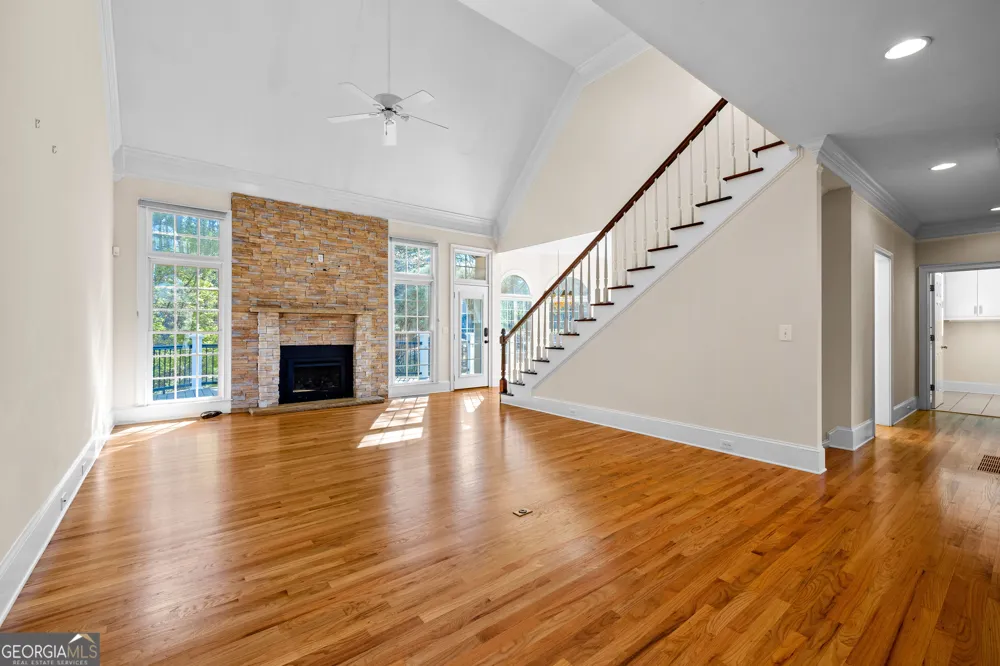 322 Loring LN Peachtree City, GA 30269