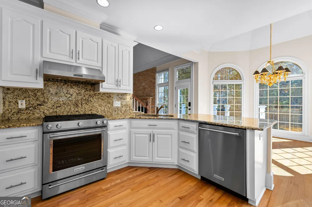 322 Loring LN Peachtree City, GA 30269