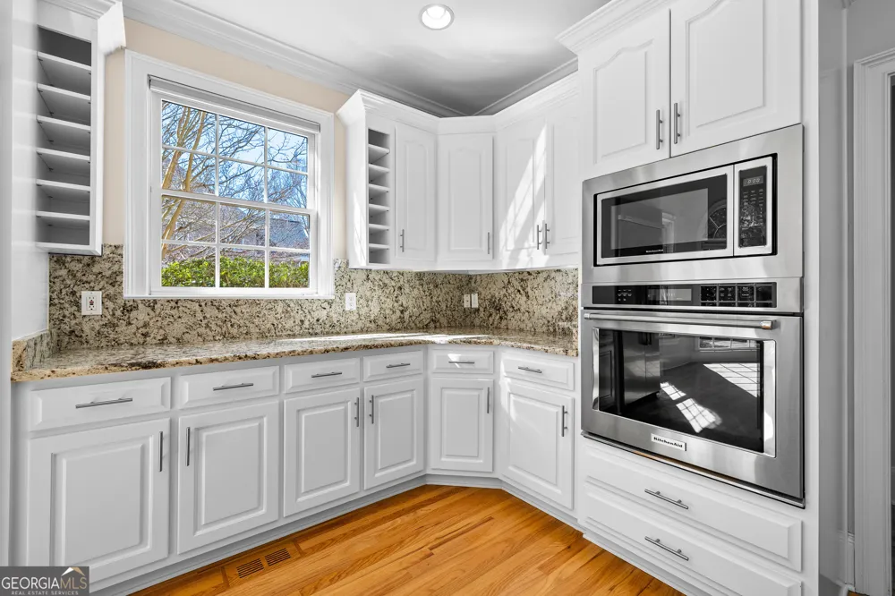 322 Loring LN Peachtree City, GA 30269