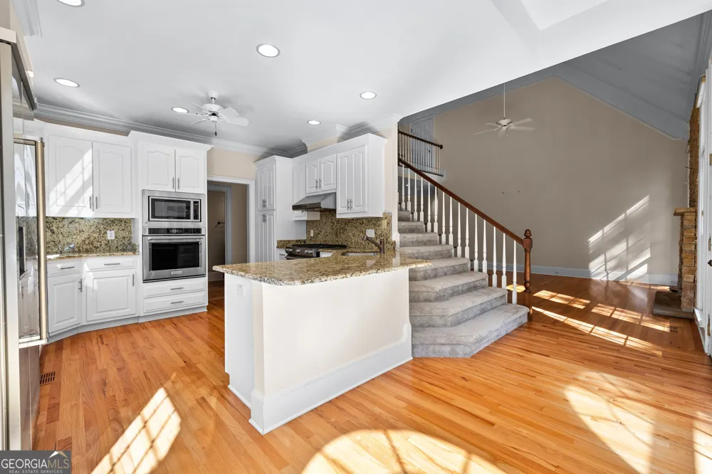 322 Loring LN Peachtree City, GA 30269