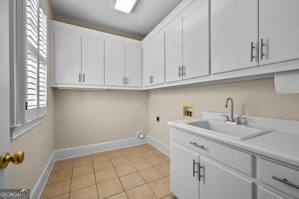 322 Loring LN Peachtree City, GA 30269