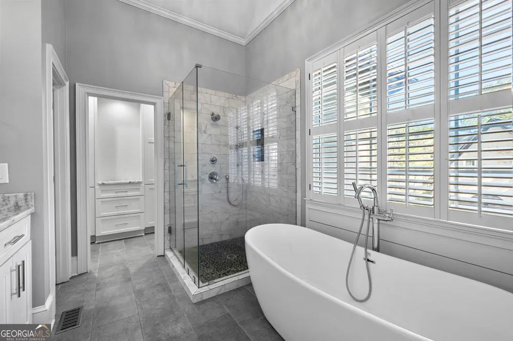 322 Loring LN Peachtree City, GA 30269
