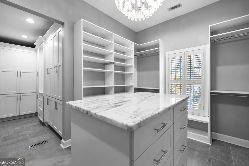 322 Loring LN Peachtree City, GA 30269