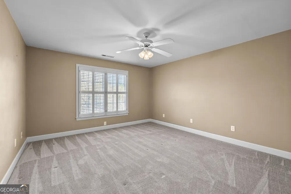 322 Loring LN Peachtree City, GA 30269