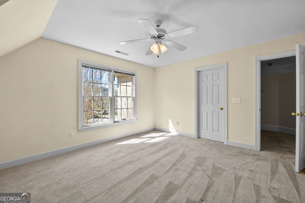 322 Loring LN Peachtree City, GA 30269