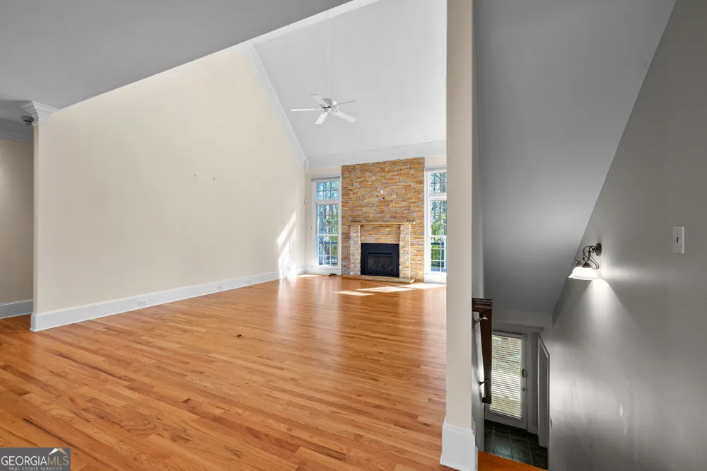 322 Loring LN Peachtree City, GA 30269
