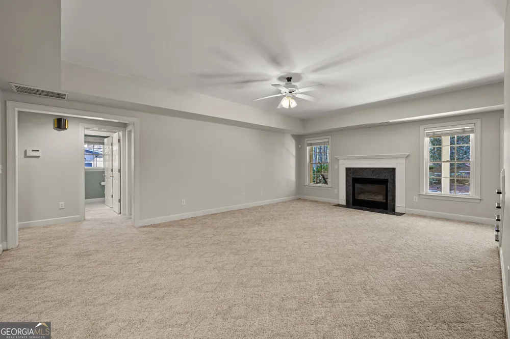 322 Loring LN Peachtree City, GA 30269