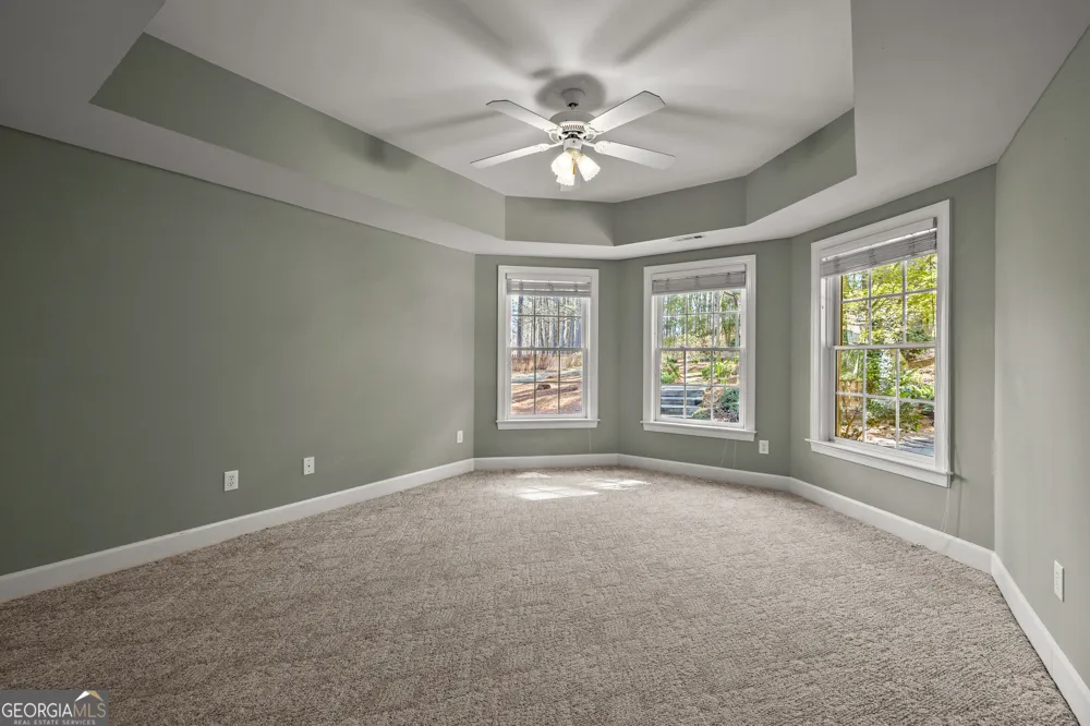 322 Loring LN Peachtree City, GA 30269