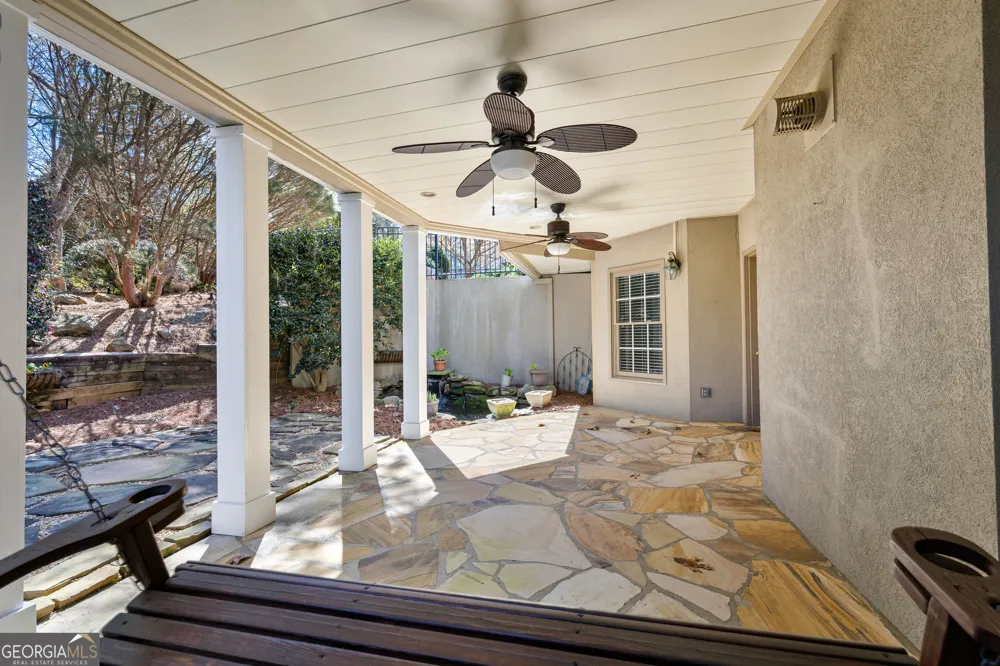 322 Loring LN Peachtree City, GA 30269