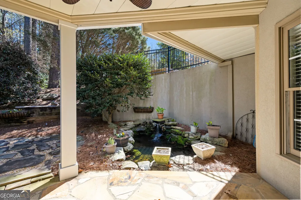 322 Loring LN Peachtree City, GA 30269