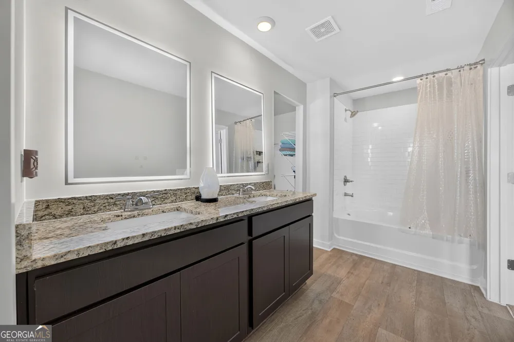 244 Overlook RD Covington, GA 30014