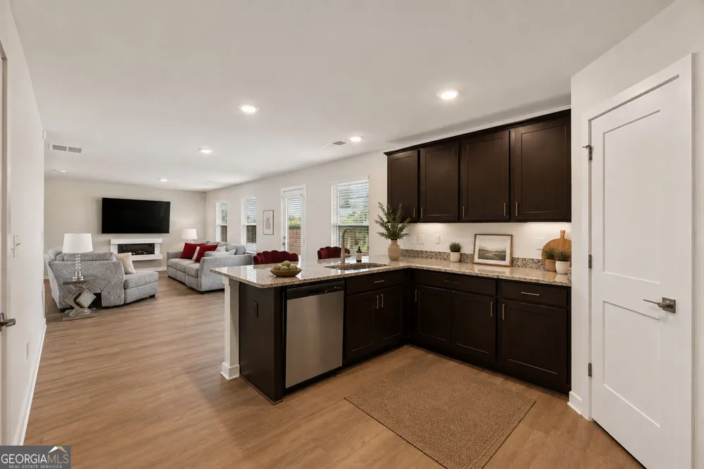 244 Overlook RD Covington, GA 30014