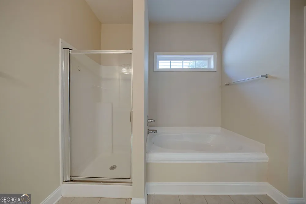 560 Roland Manor DR Dacula, GA 30019