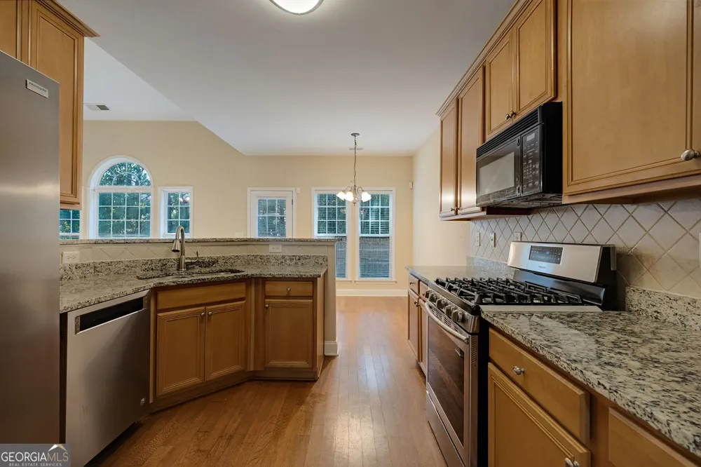560 Roland Manor DR Dacula, GA 30019