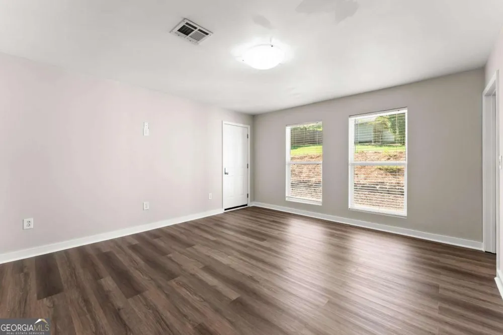 2050 Shaffer RD Cumming, GA 30041