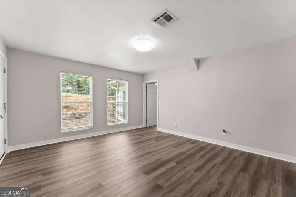 2050 Shaffer RD Cumming, GA 30041