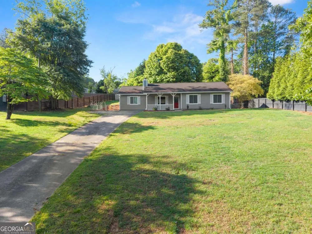 2050 Shaffer RD Cumming, GA 30041