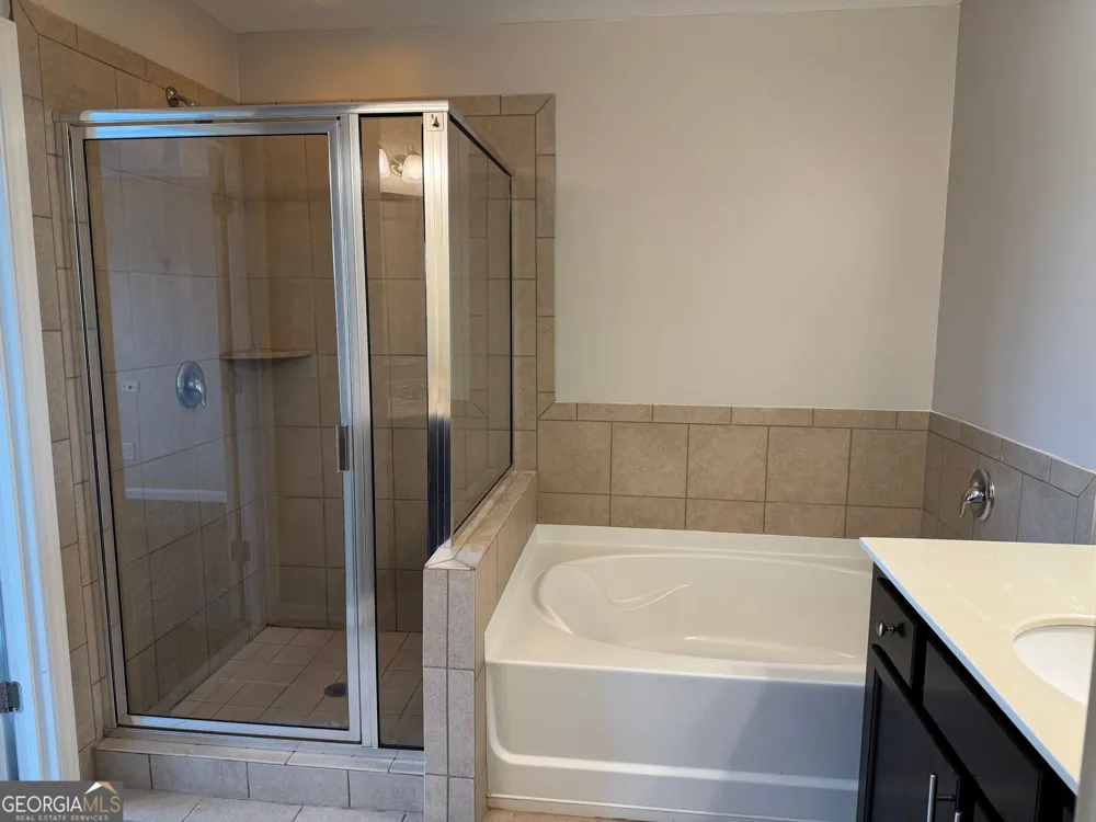 6027 Landers LOOP Fairburn, GA 30213