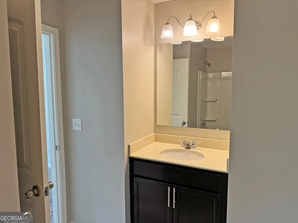 6027 Landers LOOP Fairburn, GA 30213