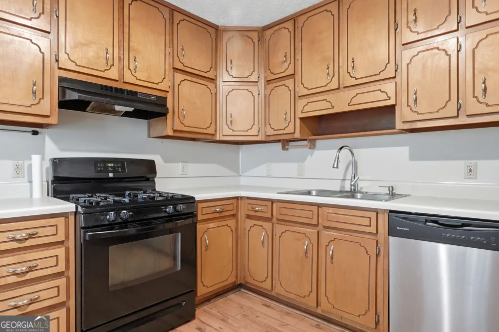 400 Mckenzie AVE Stockbridge, GA 30281