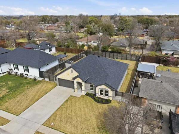 3247 Darvany Drive Dallas, TX 75220