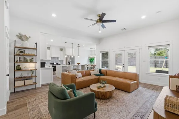 3247 Darvany Drive Dallas, TX 75220