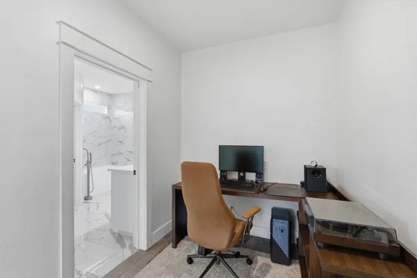 3247 Darvany Drive Dallas, TX 75220