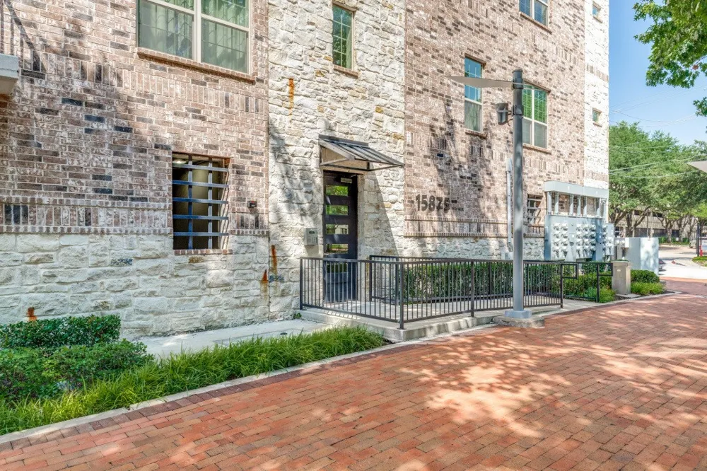 15875 Spectrum Drive #4105 Addison, TX 75001