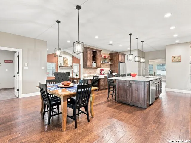 1711 Mountain Springs Canyon Lake, TX 78133