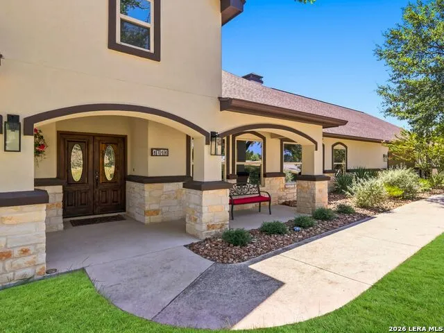 1711 Mountain Springs Canyon Lake, TX 78133