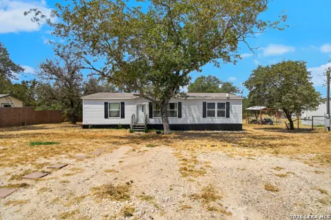 140 Valley View Dr