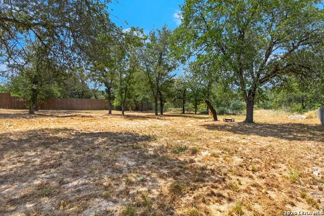 140 Valley View Dr Poteet, TX 78065