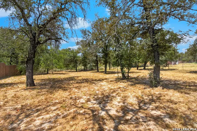 140 Valley View Dr Poteet, TX 78065