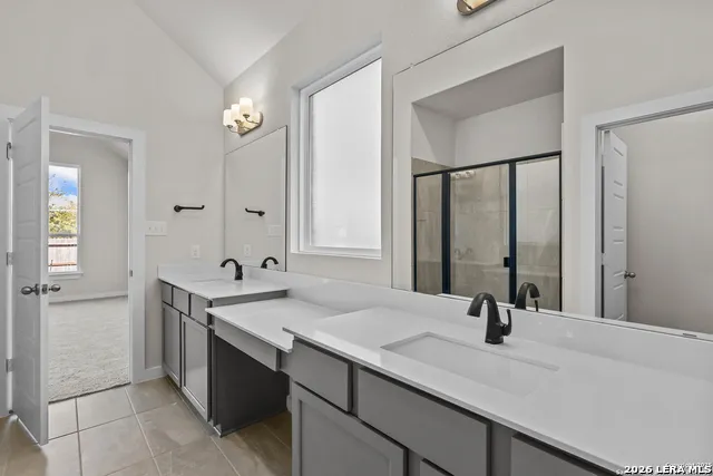 12515 Sylvanite San Antonio, TX 78254