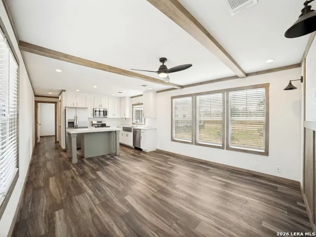1156 PR Vista Hills Ln Somerset, TX 78069