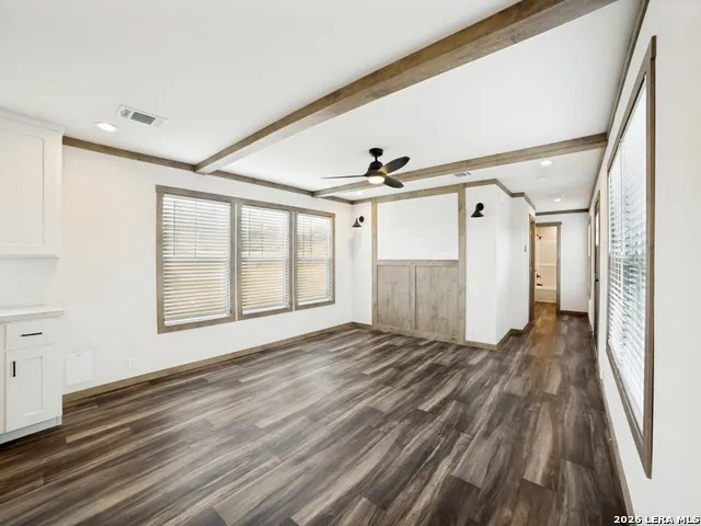 1156 PR Vista Hills Ln Somerset, TX 78069