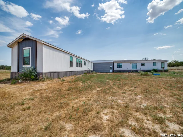 1156 PR Vista Hills Ln Somerset, TX 78069