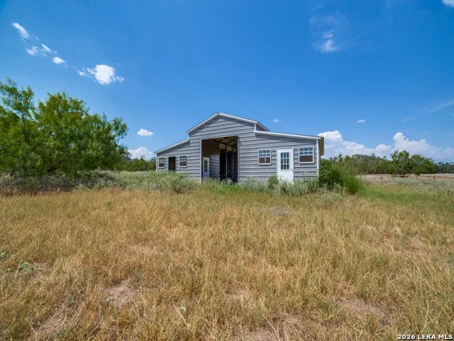 1156 PR Vista Hills Ln Somerset, TX 78069