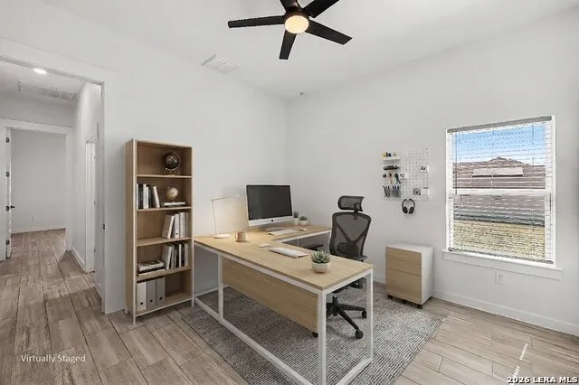 136 SUMMER MEADOW DR La Vernia, TX 78121