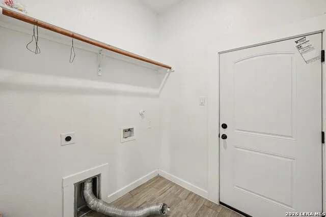136 SUMMER MEADOW DR La Vernia, TX 78121