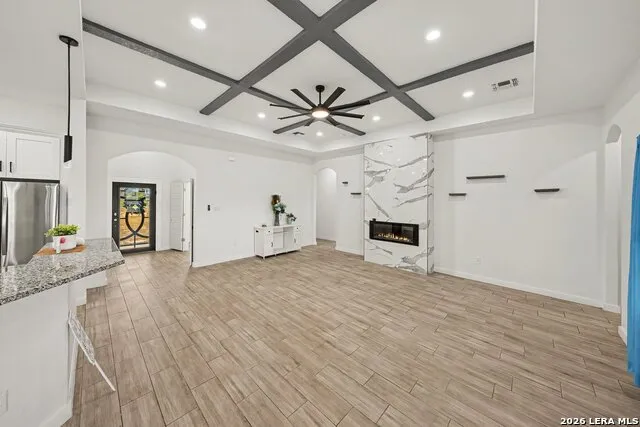 136 SUMMER MEADOW DR La Vernia, TX 78121