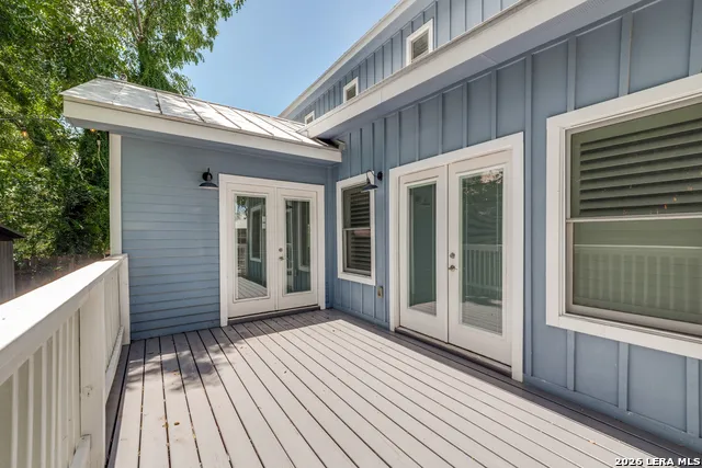 737 E MAGNOLIA AVE San Antonio, TX 78212